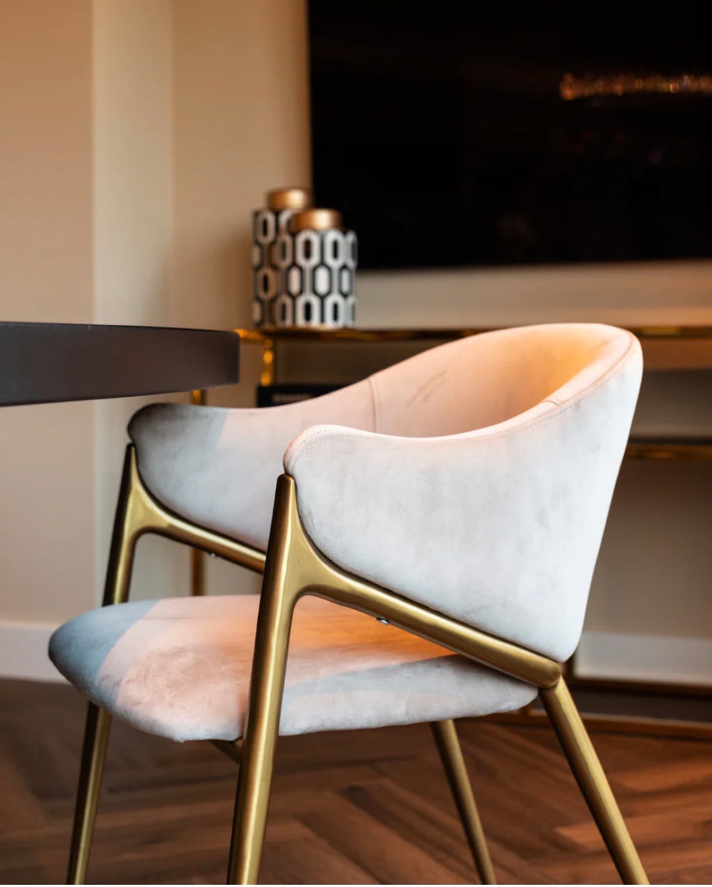 Casa Milano – Modern Velvet Dining Chair