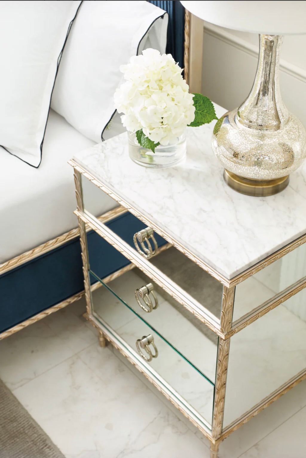 Casa Milano – Mirrored Vintage Nightstand