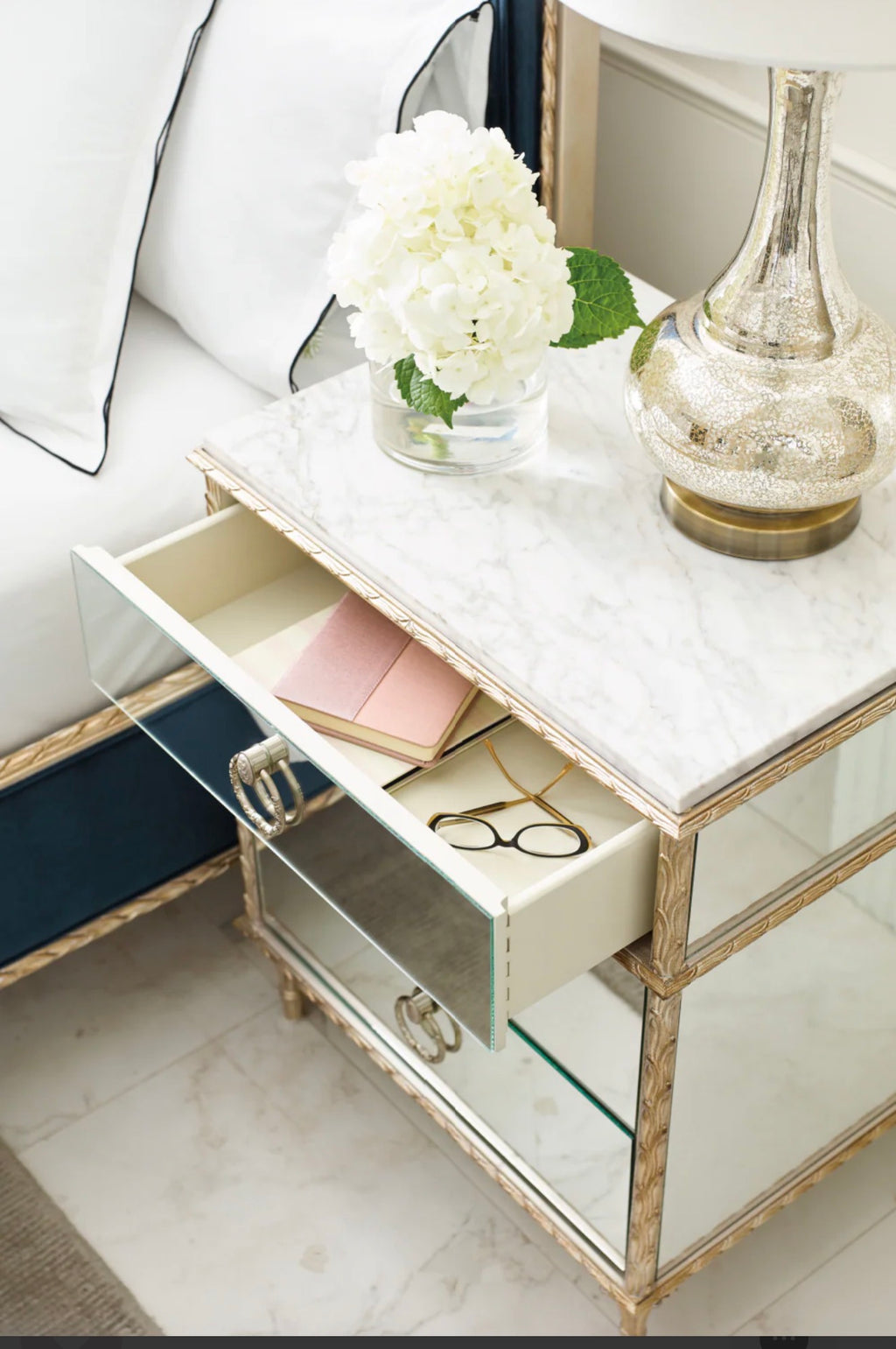 Casa Milano – Mirrored Vintage Nightstand