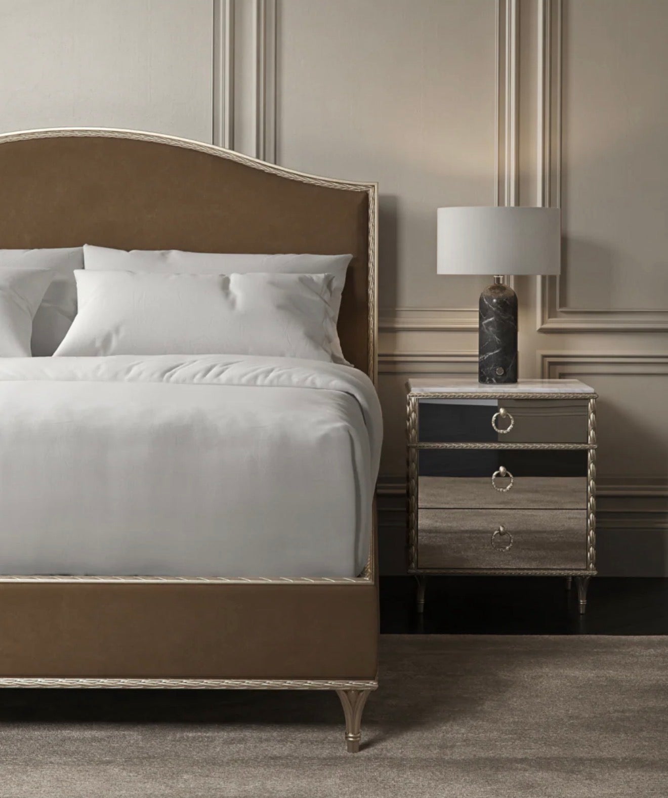 Casa Milano – Mirrored Vintage Nightstand