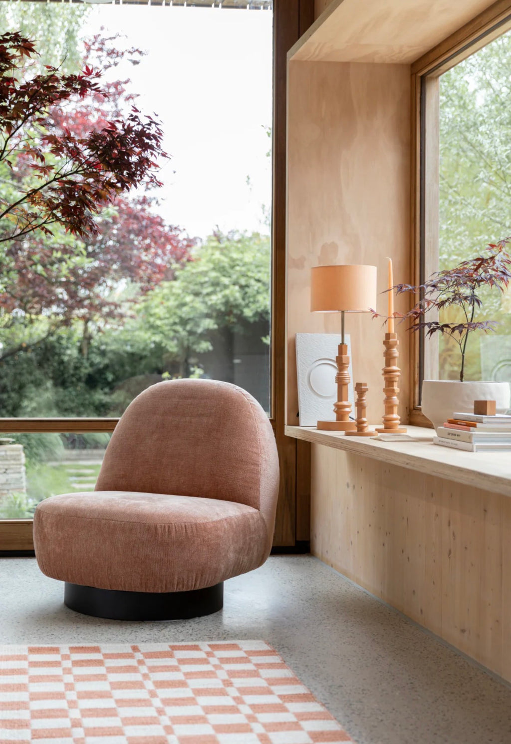 Casa Milano Modern Classic Table Lamp – Totem Design