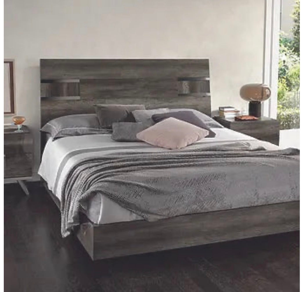 Casa Milano – Medea Collection