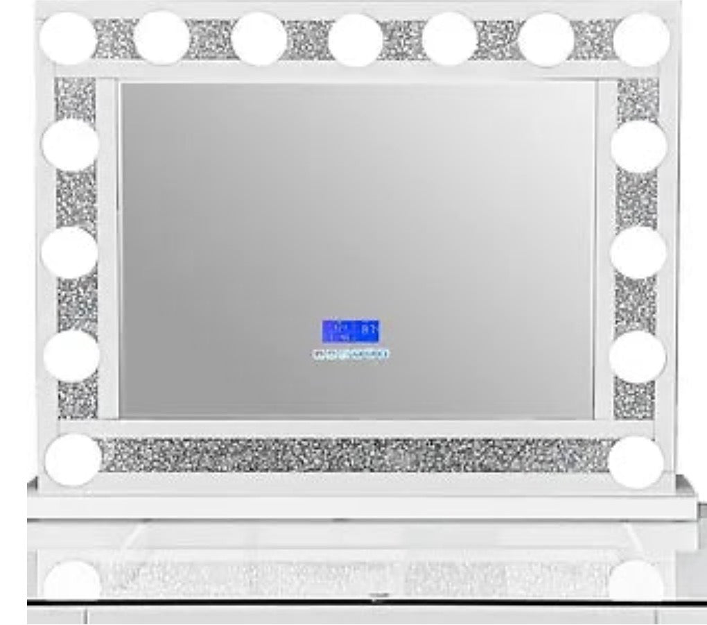 Casa Milano –  Ella Vanity