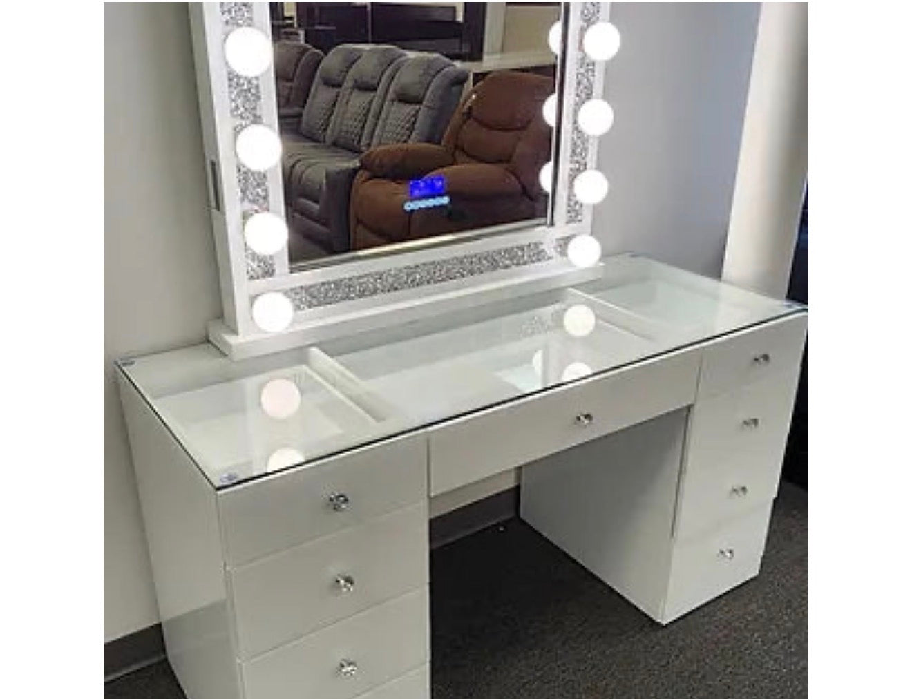 Casa Milano –  Ella Vanity